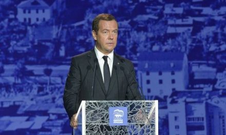 Основная работа по благоустройству городов должна лежать на государстве — Медведев