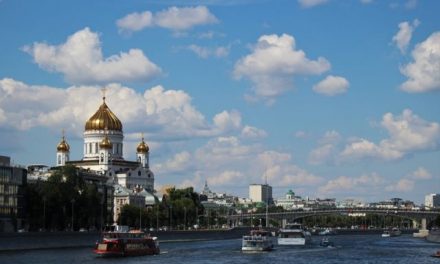 Лето Москвы. Жители и гости столицы — о том, как меняется город
