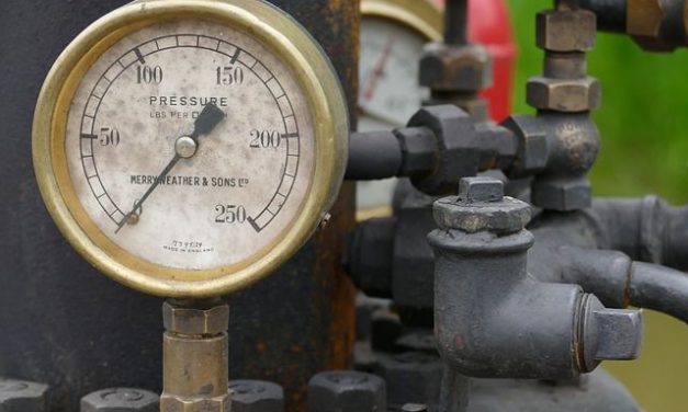 Депутат Госдумы предложил штрафовать россиян за отказ ставить счетчик газа