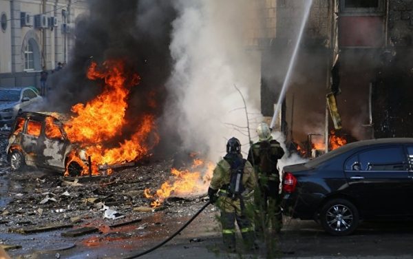 Стройнадзор выявлял нарушения в здании сгоревшего отеля в Ростове — источник